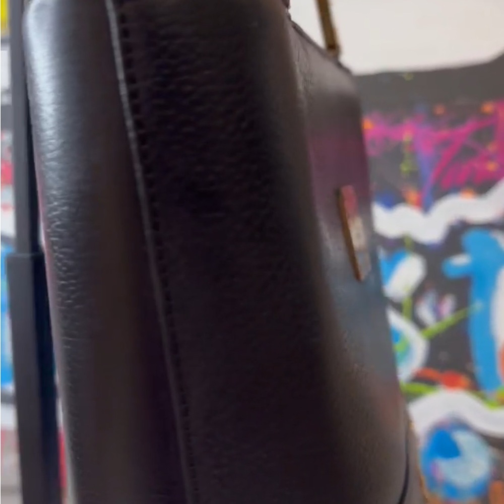 MCM 💯% Authentic Vintage MCM Black Leather Flap Bucket Tote - Picture 3 of 16